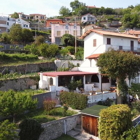 Ampi Terrazzi E Parcheggio - Relax In Villa Bardino Nuovo Extérieur photo